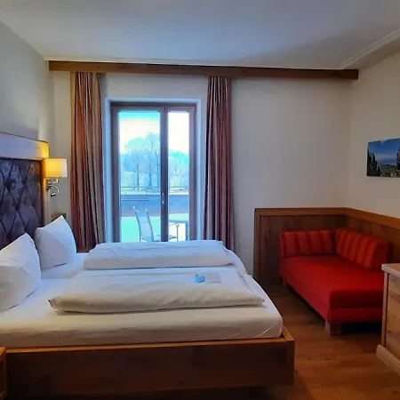 Jaegerhaus Szálloda